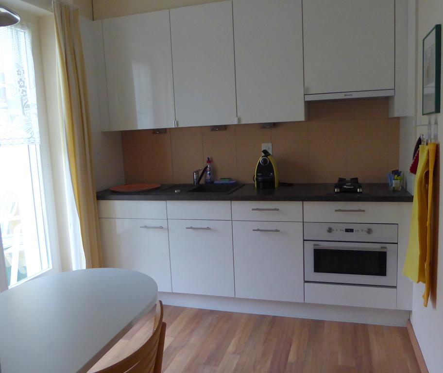 B&B Schlettstadterstrasse Базел Екстериор снимка