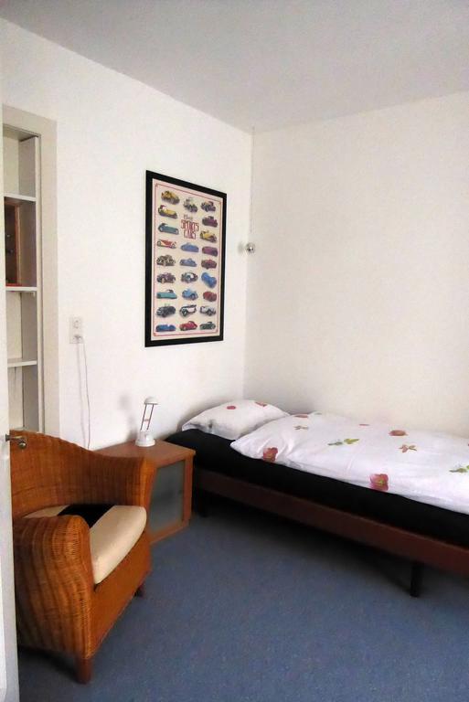 B&B Schlettstadterstrasse Базел Екстериор снимка