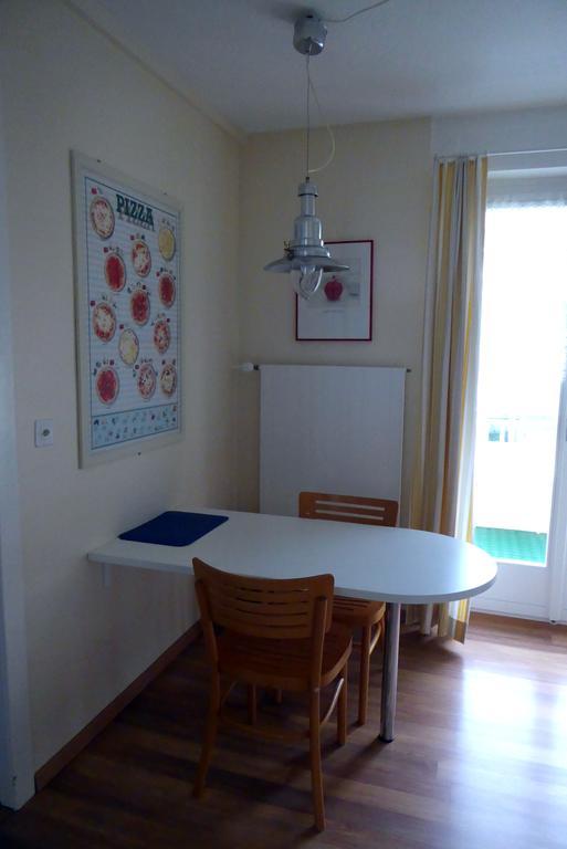 B&B Schlettstadterstrasse Базел Екстериор снимка