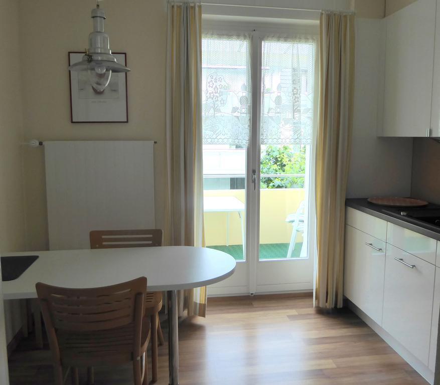 B&B Schlettstadterstrasse Базел Екстериор снимка